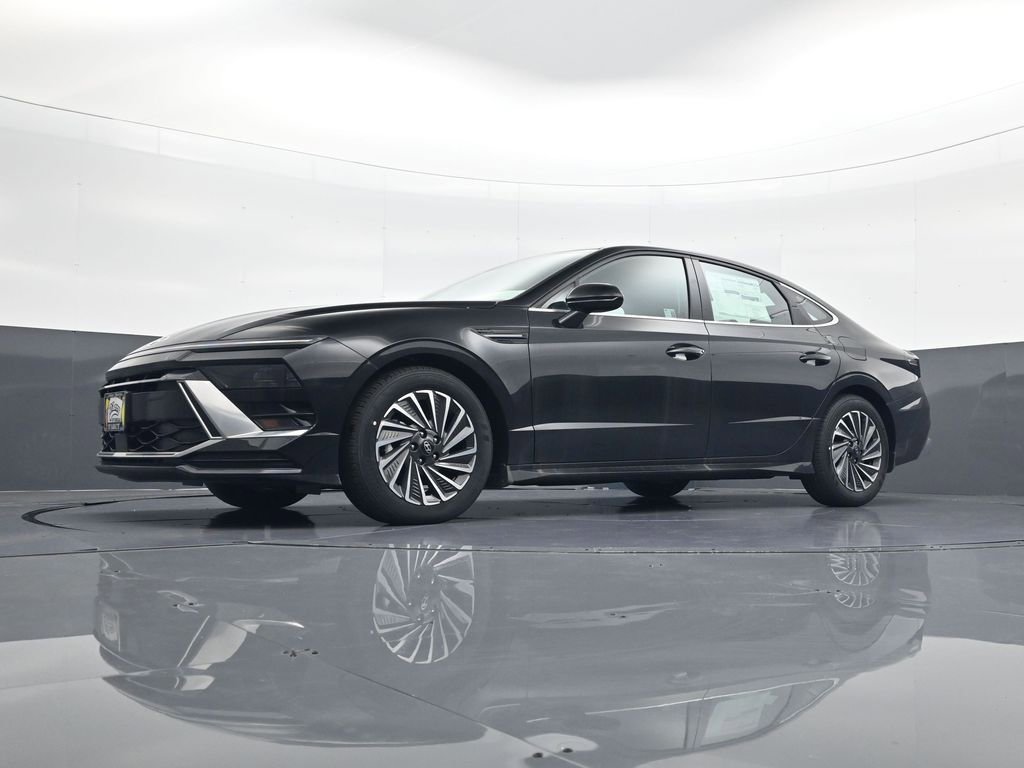 Certified 2025 Hyundai Sonata SEL FWD image 21