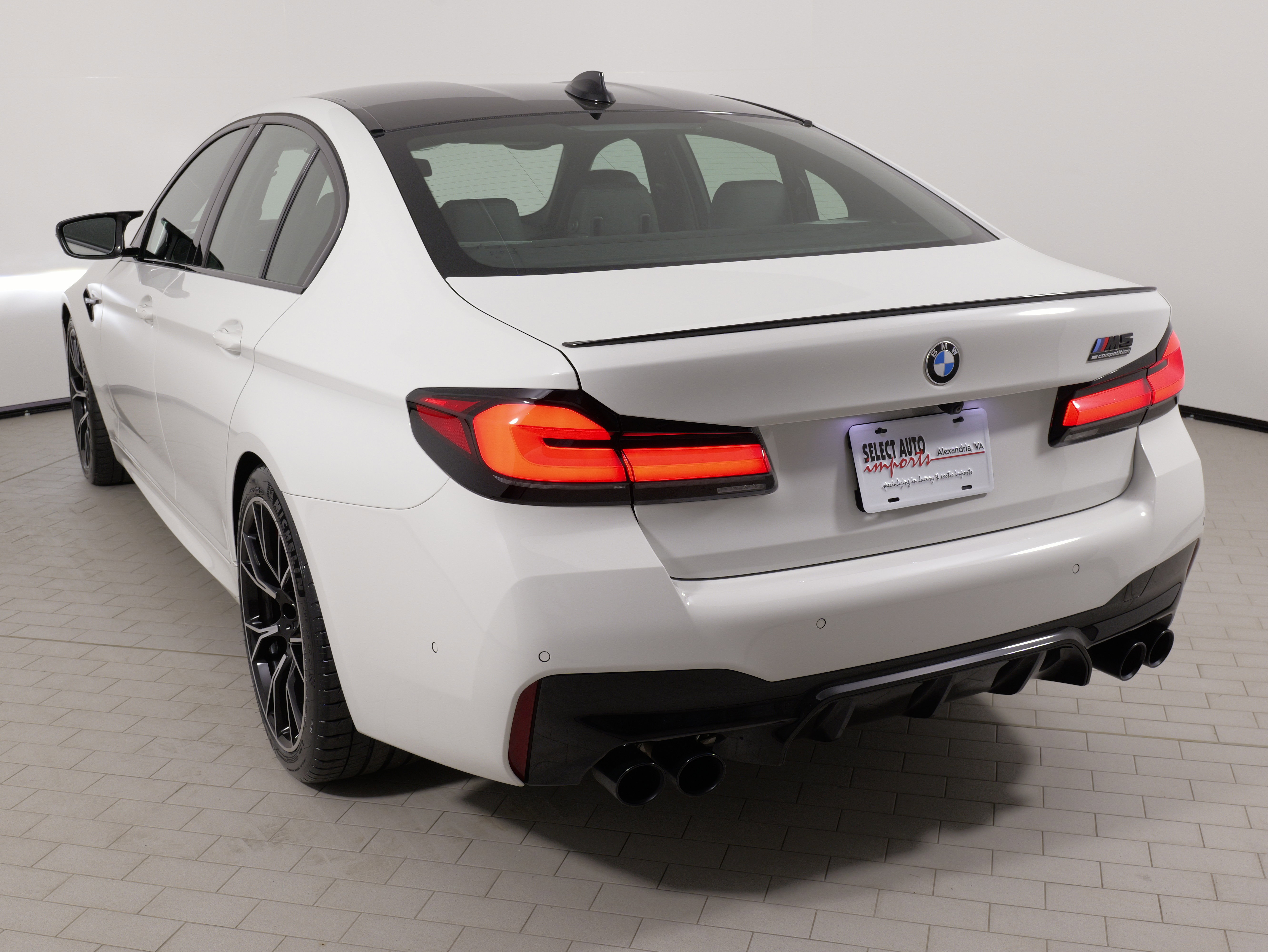 Used 2023 BMW M5 w/ Competition Package image 15