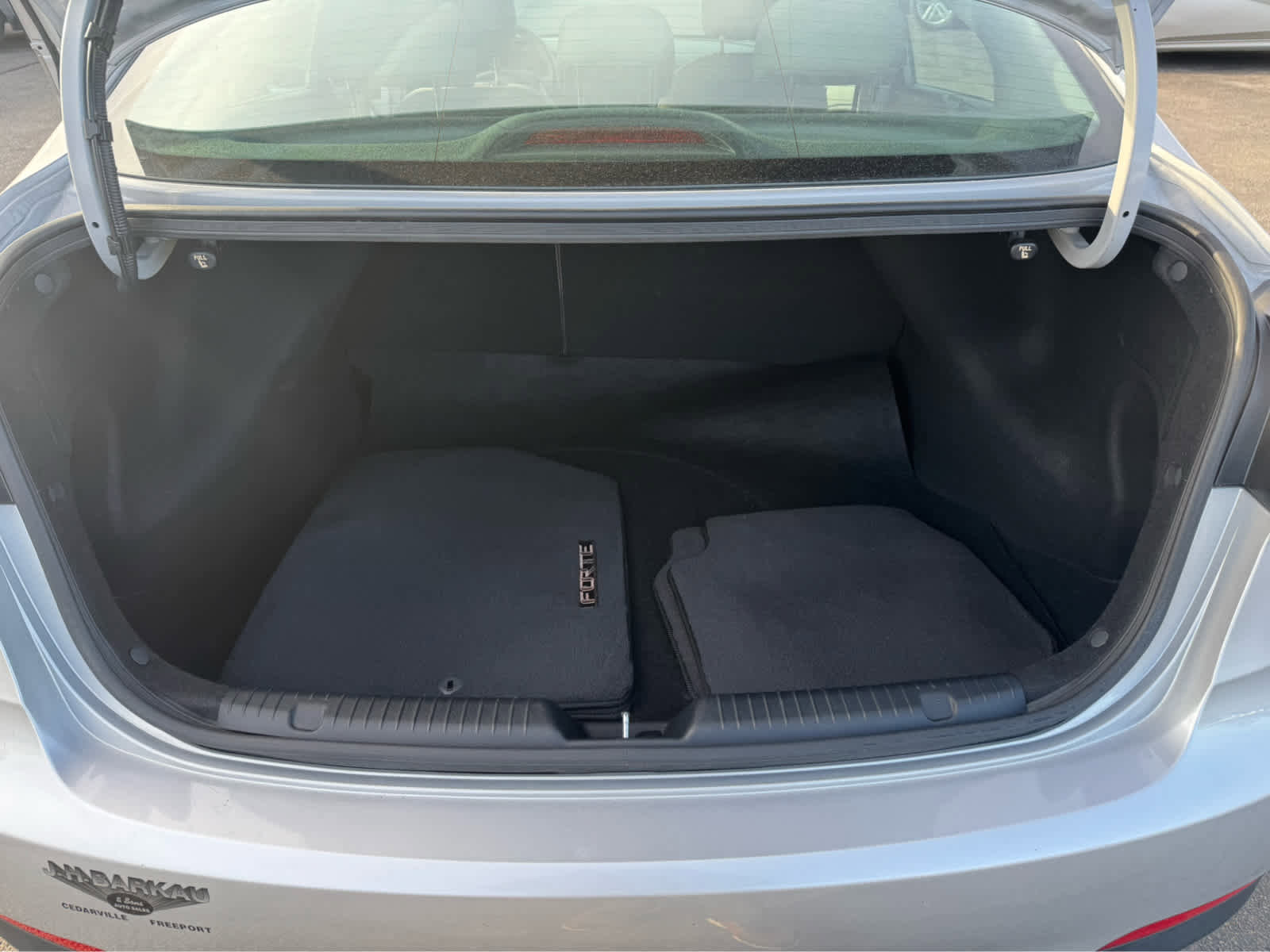 Used 2015 Kia Forte LX image 12