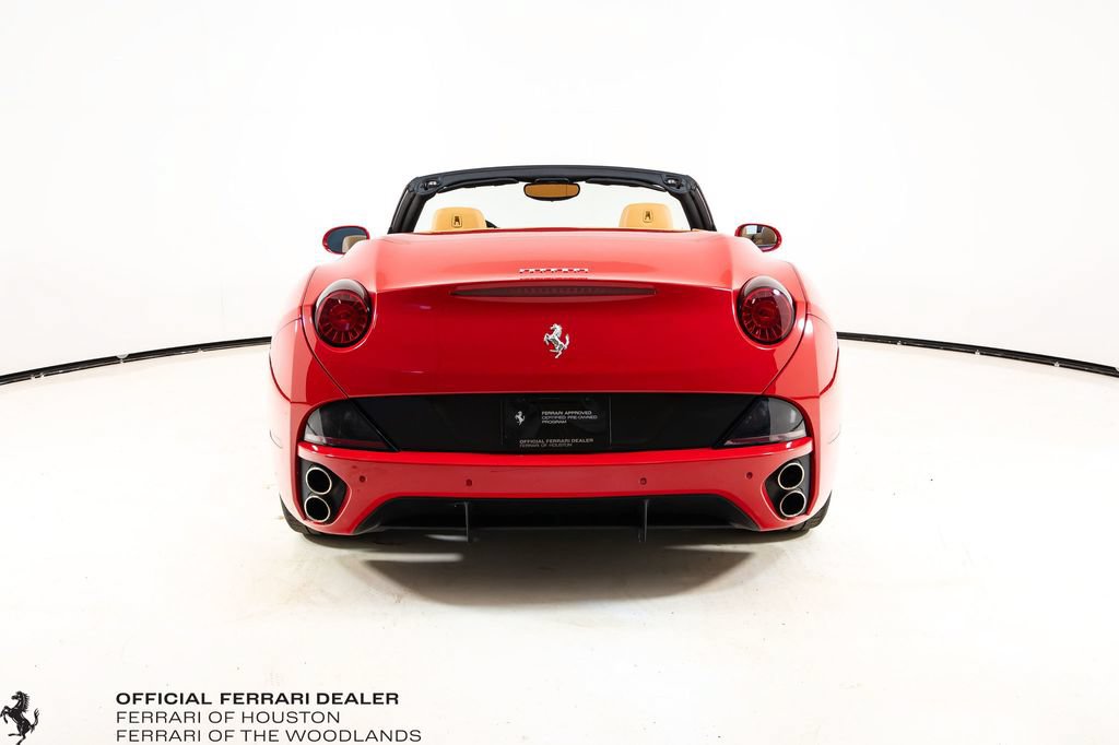 Used 2010 Ferrari California RWD image 10