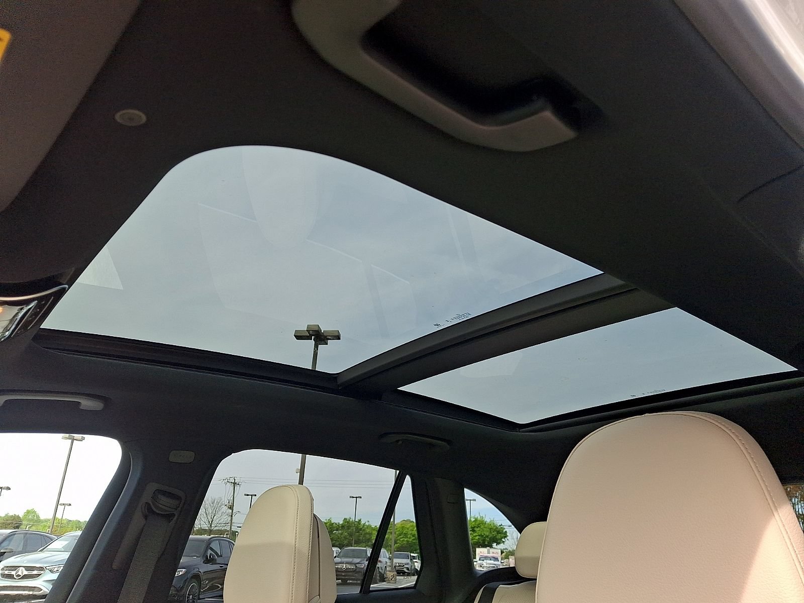 New 2026 Mercedes-Benz GLC 300 4MATIC image 10