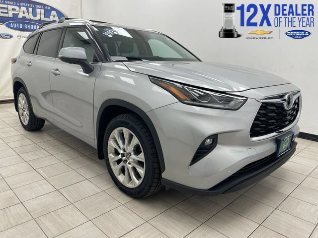 Used 2023 Toyota Highlander Limited AWD/4WD image 1