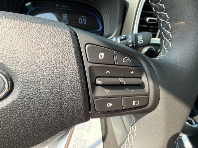 New 2026 Hyundai Venue SEL FWD image 32
