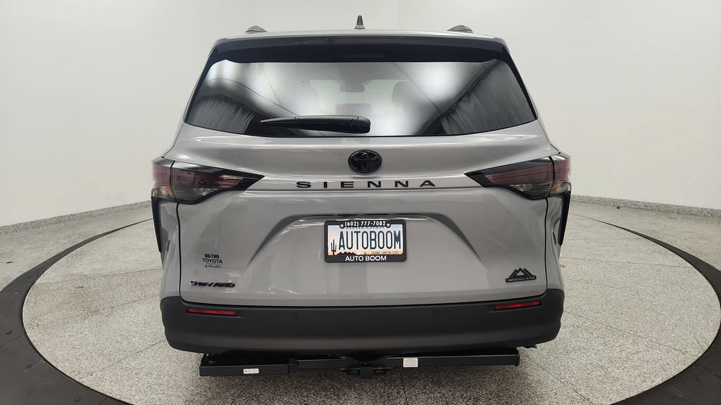 Used 2026 Toyota Sienna XLE Woodland Edition AWD/4WD image 14