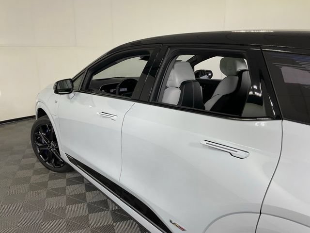 New 2026 Cadillac Optiq V AWD/4WD image 32