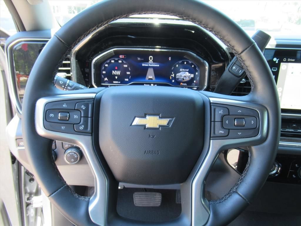 Used 2024 Chevrolet Silverado 1500 LT AWD/4WD image 21