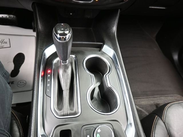 Used 2019 Chevrolet Traverse RS FWD image 11