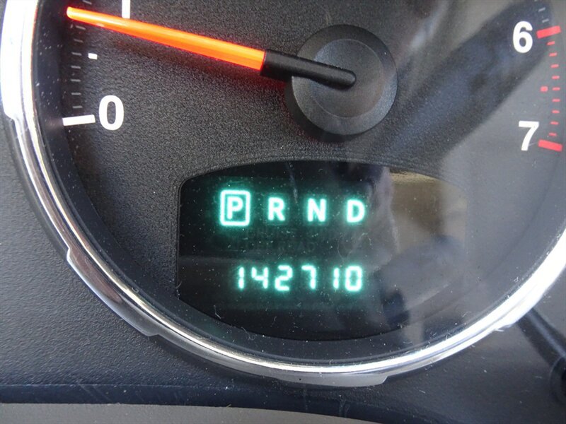 Used 2010 Jeep Liberty Limited w/ Tire & Wheel Group AWD/4WD image 18