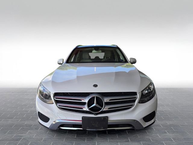 Used 2019 Mercedes-Benz GLC 300 4MATIC image 2