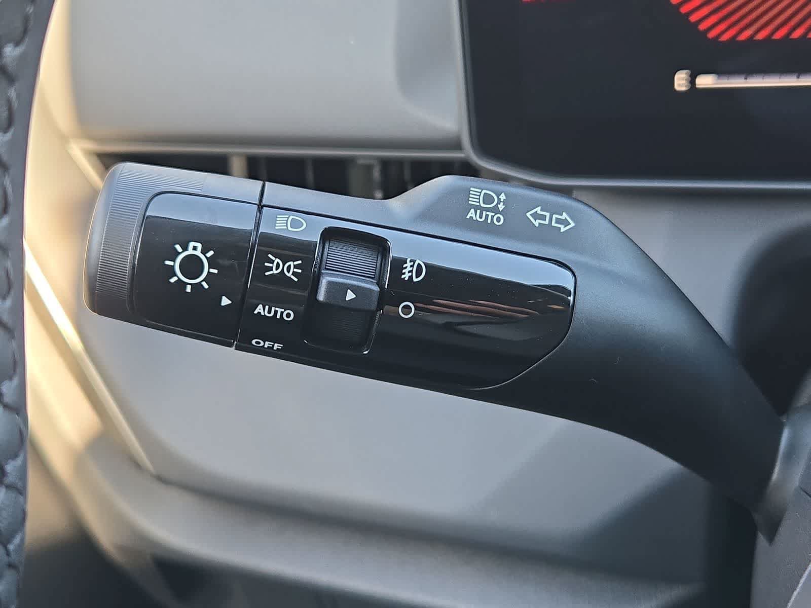 New 2027 Kia Seltos X-Line S w/ X-Line S Premium Package AWD/4WD image 28