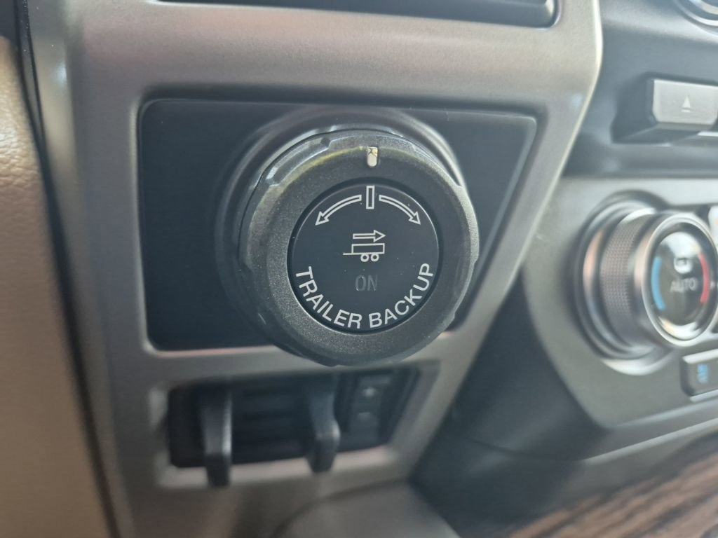 Certified 2018 Ford F150 Lariat w/ Equipment Group 502A Luxury image 22