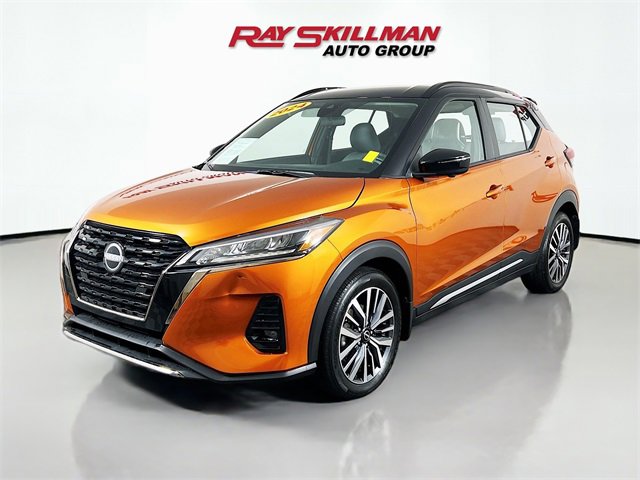 Used 2024 Nissan Kicks SR w/ SR Premium Package image 3