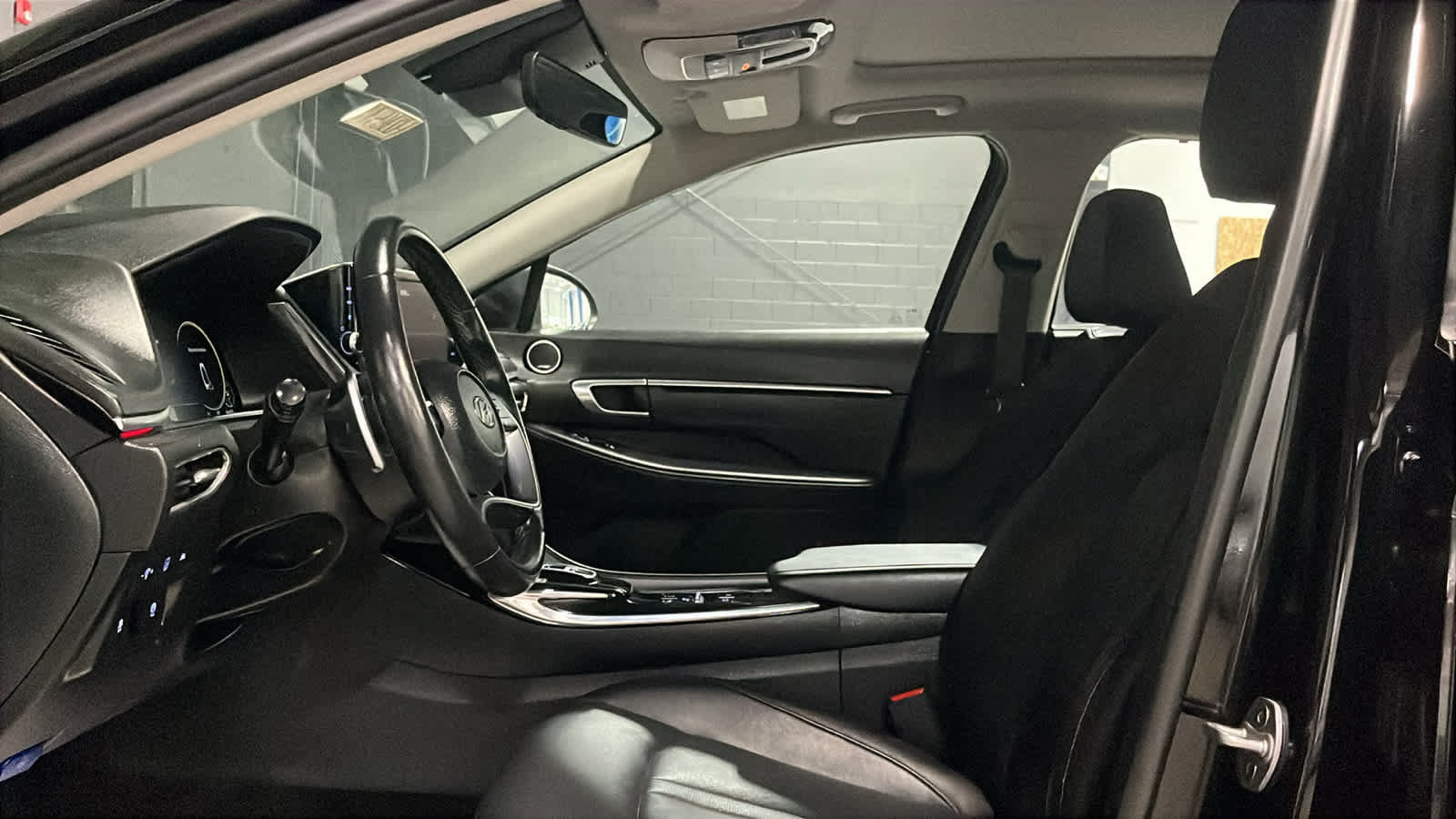 Used 2023 Hyundai Sonata Limited FWD image 10