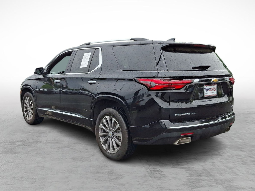 Used 2023 Chevrolet Traverse Premier AWD/4WD image 3