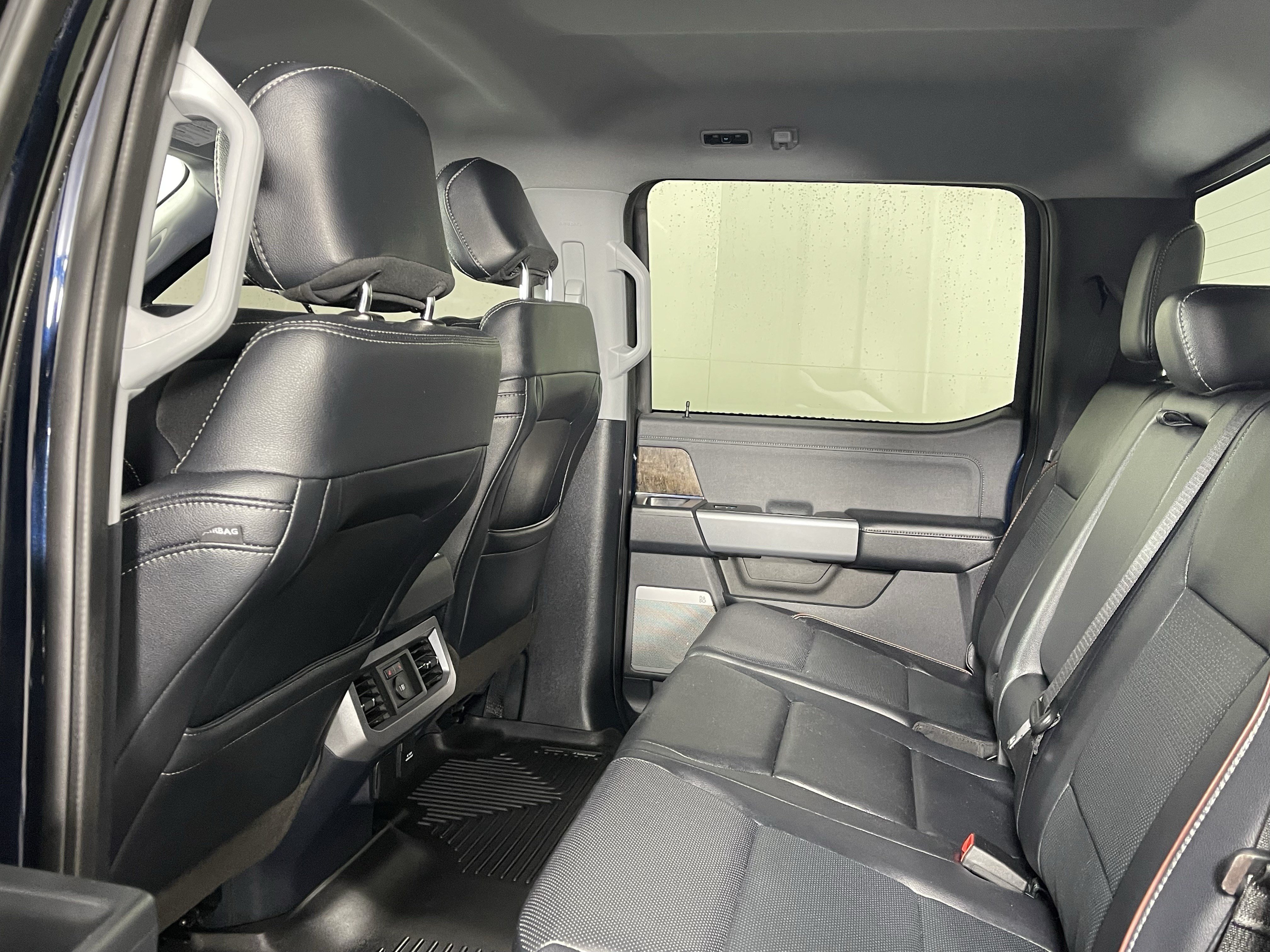 Used 2023 Ford F250 Lariat w/ Lariat Ultimate Package AWD/4WD image 12