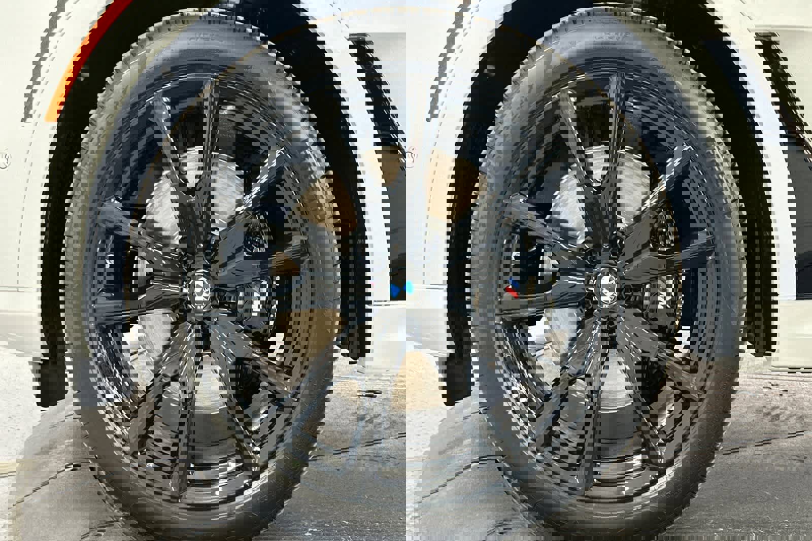 Used 2026 BMW X7 xDrive40i w/ M Sport Package image 25