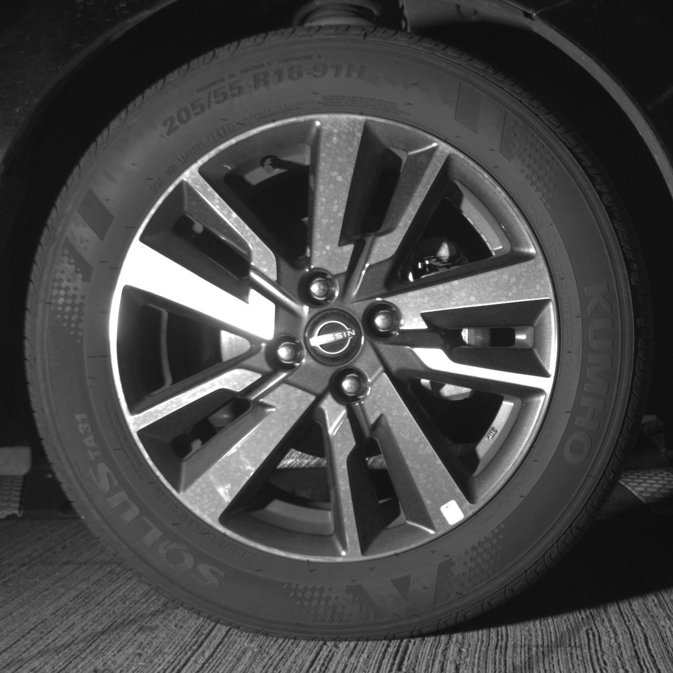 Used 2025 Nissan Versa SV image 13