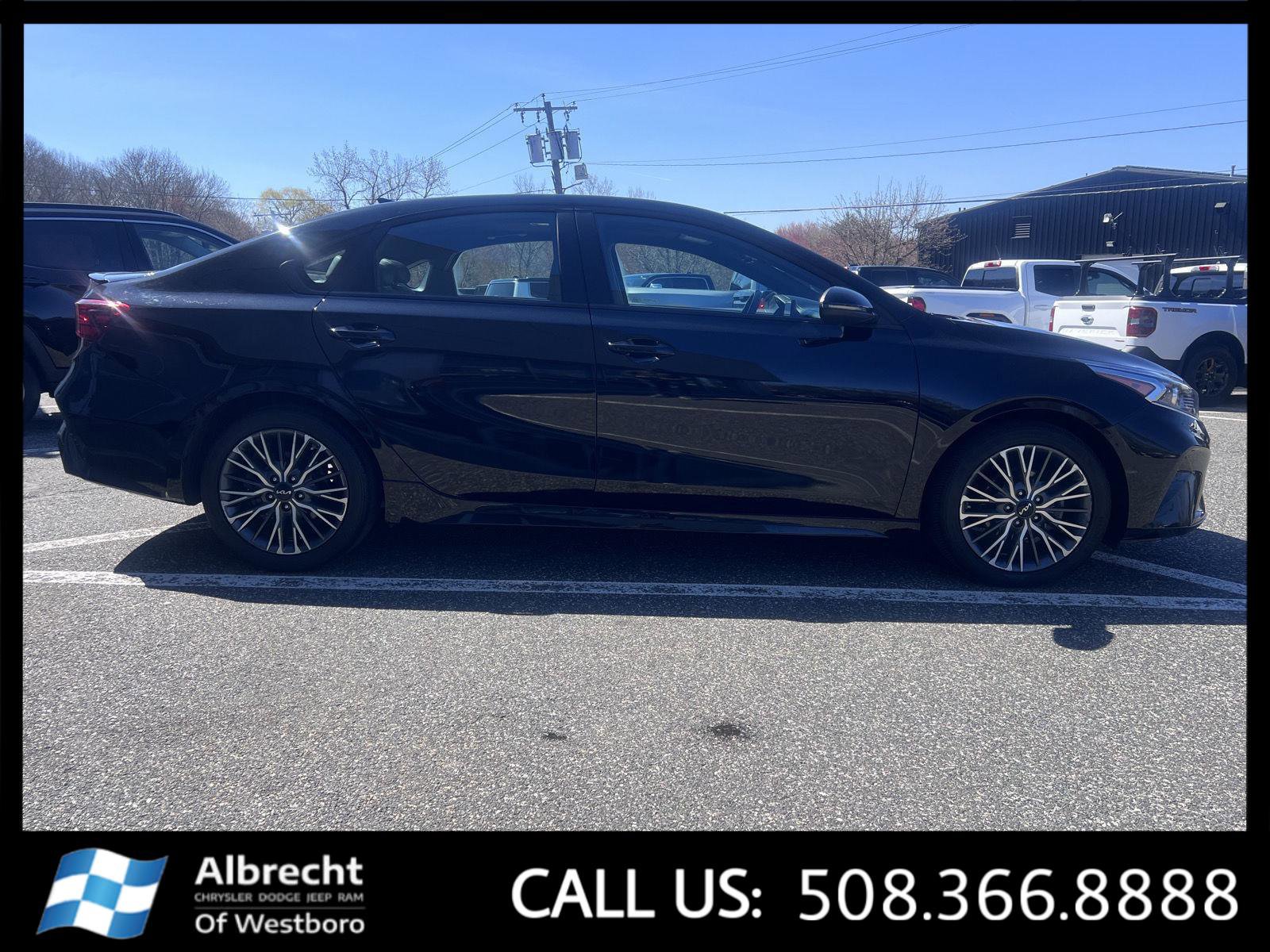 Used 2023 Kia Forte GT-Line w/ GT-Line Premium Package image 6