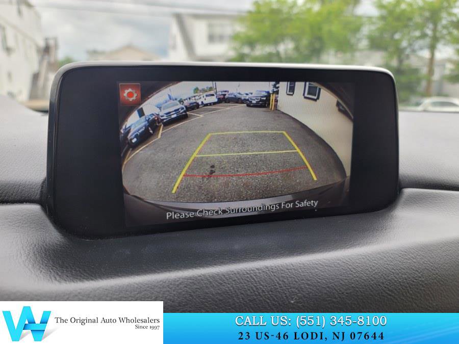 Used 2018 MAZDA CX-5 Touring w/ Preferred Equipment Package AWD/4WD image 19