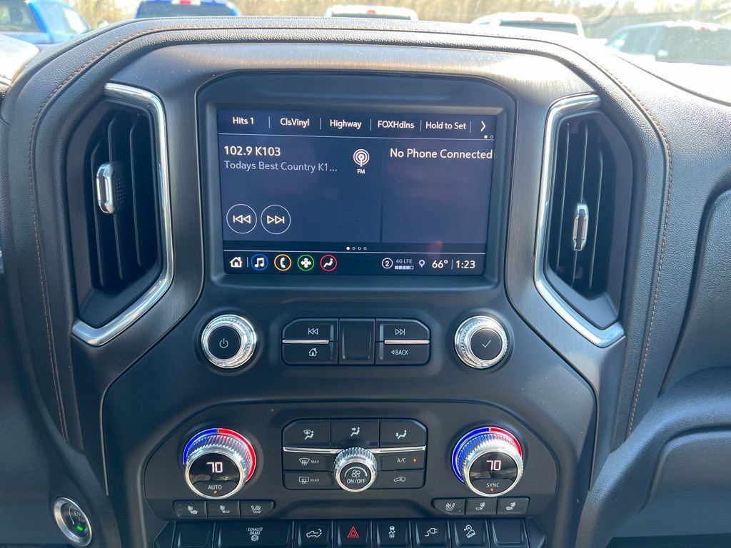 Used 2022 GMC Sierra 2500 AT4 image 22