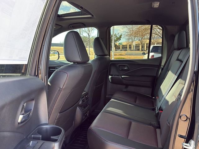 New 2026 Honda Ridgeline Black Edition image 8