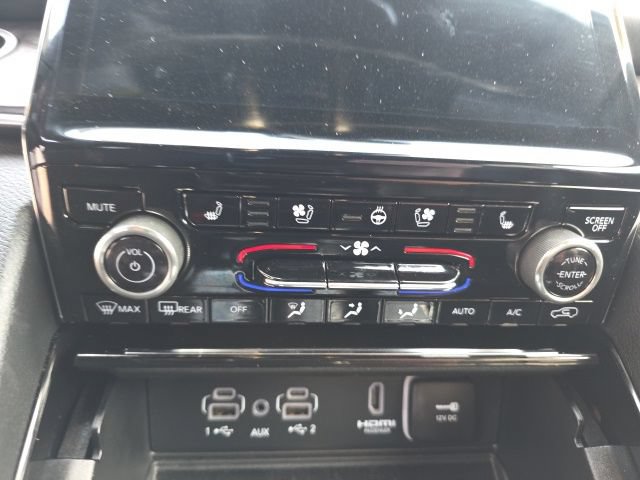 Used 2023 Jeep Grand Cherokee Overland w/ Luxury Tech Group IV AWD/4WD image 16