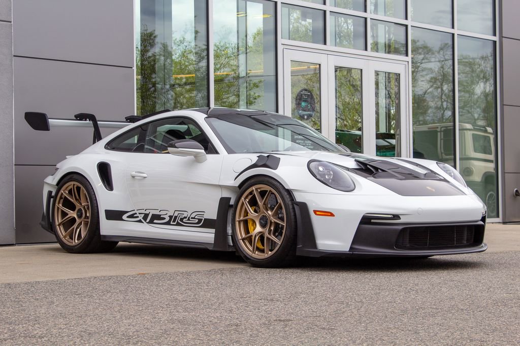 Used 2025 Porsche 911 GT3 RS RWD image 3
