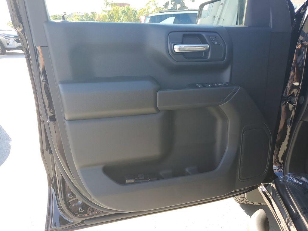 New 2026 Chevrolet Silverado 1500 Custom Trail Boss w/ LPO, Dark Essentials Package image 19