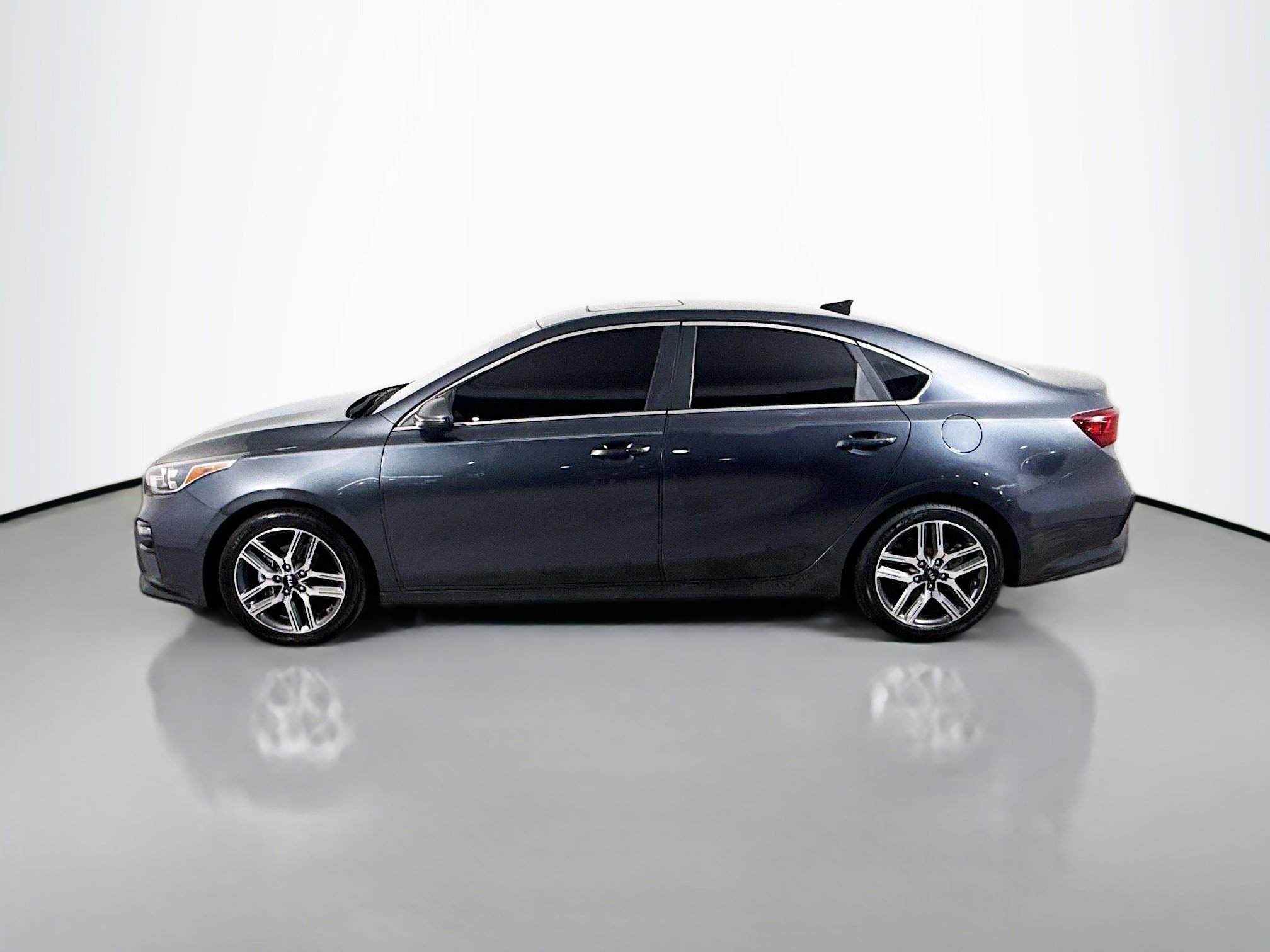 Used 2021 Kia Forte EX image 6