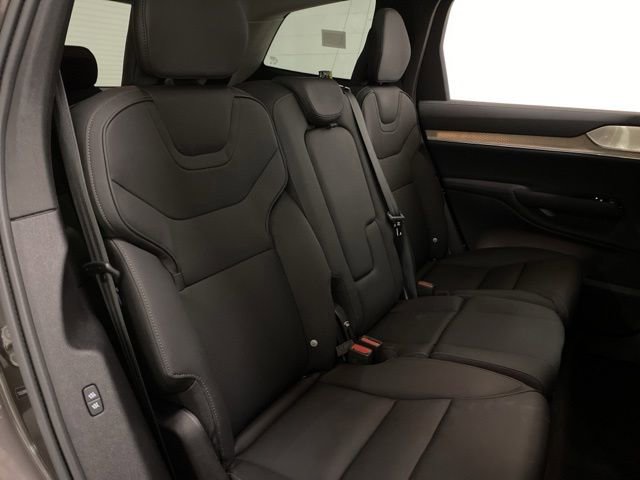 Used 2025 Volvo EX90 Ultra AWD/4WD image 82