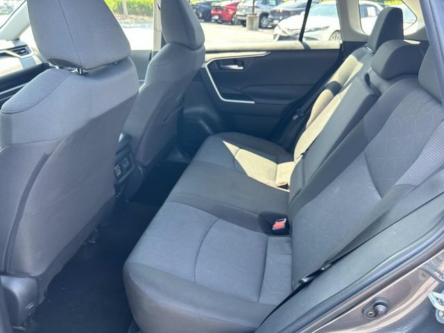 Used 2025 Toyota RAV4 XLE FWD image 19