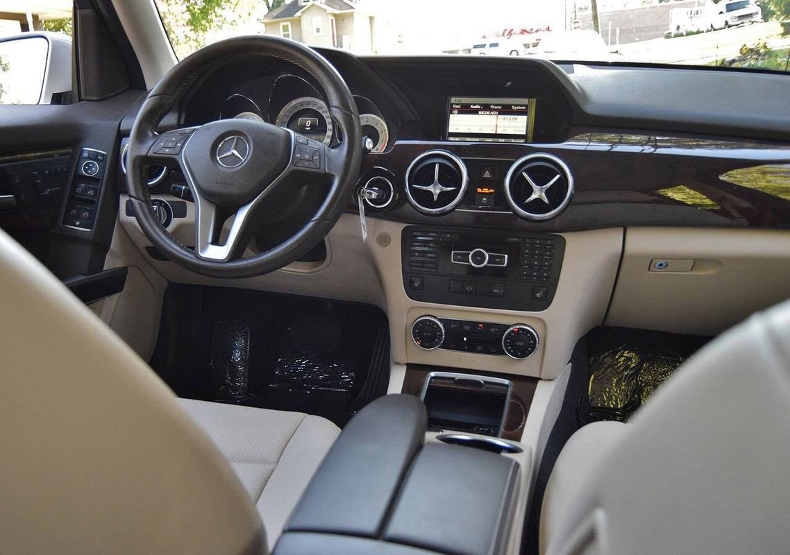 Used 2014 Mercedes-Benz GLK 350 4MATIC w/ Premium 1 Package image 29
