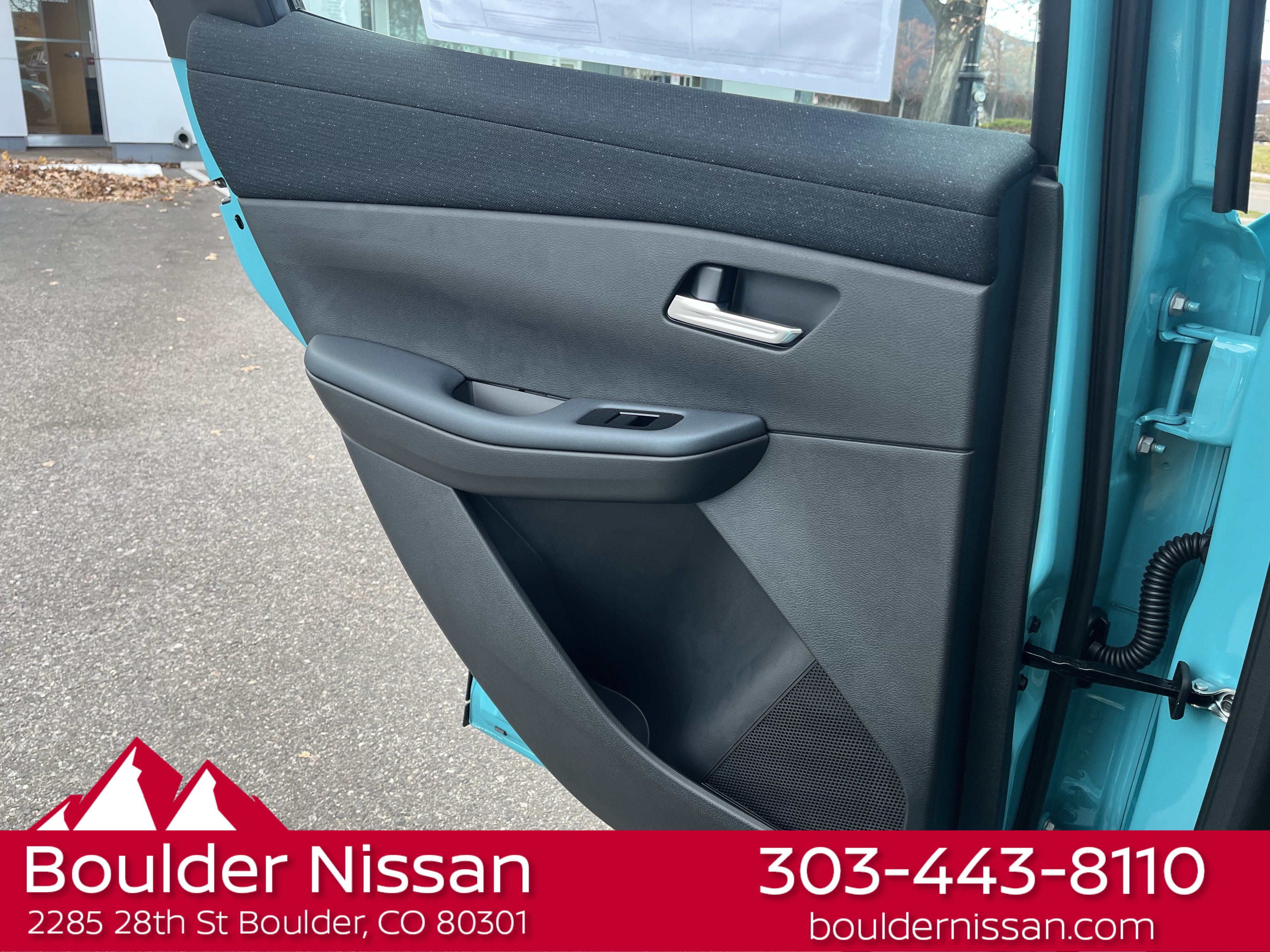 New 2026 Nissan Leaf Platinum+ w/ Cargo Package (Platinum+) FWD image 27