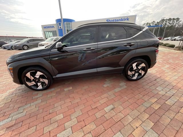 Used 2024 Hyundai Kona Limited FWD image 34