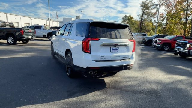 Used 2023 GMC Yukon Denali w/ LPO, Floor Liner Package AWD/4WD image 6