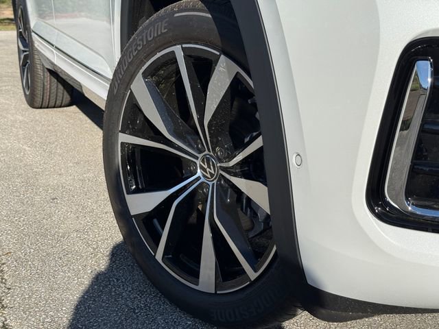 New 2026 Volkswagen Atlas SEL Premium R-Line image 2