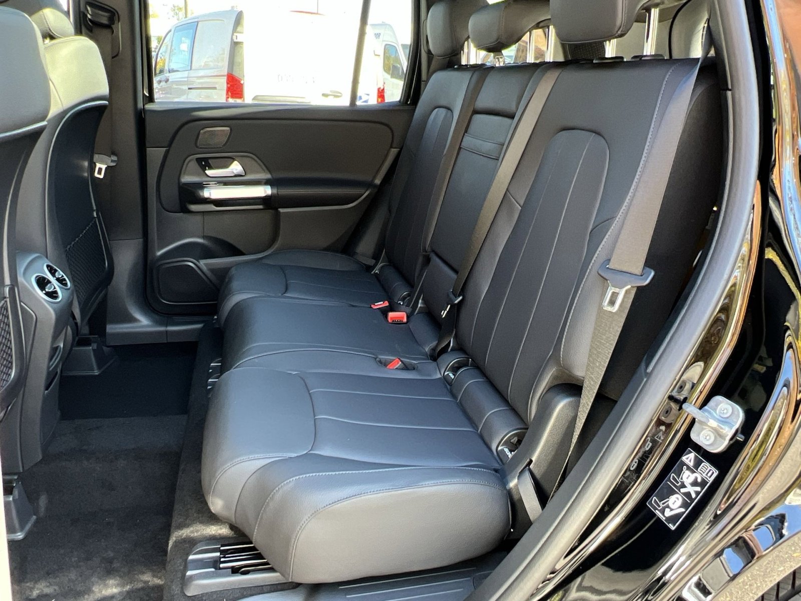 Certified 2026 Mercedes-Benz GLB 250 4MATIC image 23