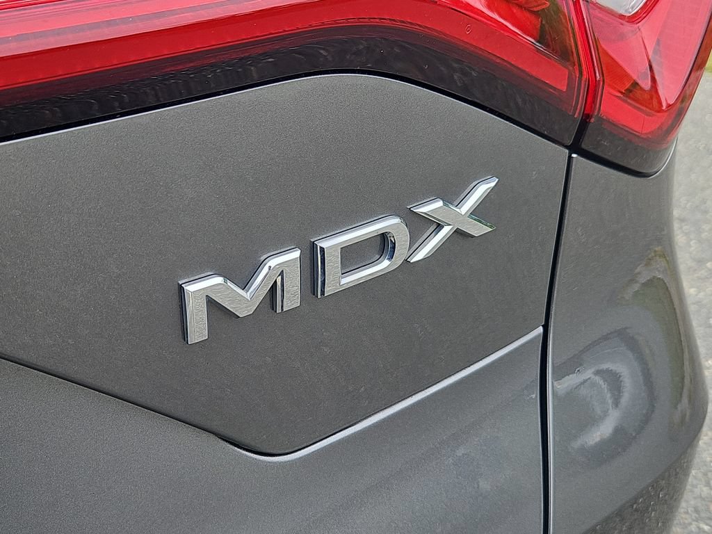 Used 2023 Acura MDX w/ Technology Package AWD/4WD image 11