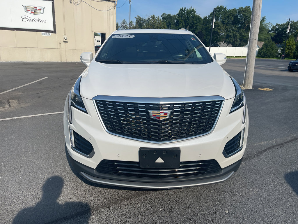 Used 2023 Cadillac XT5 Premium Luxury w/ Technology Package image 3