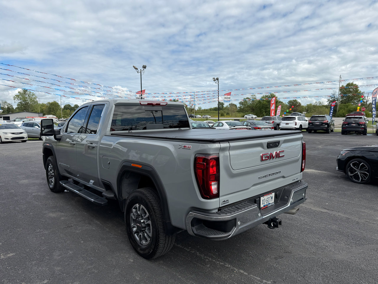 Used 2024 GMC Sierra 2500 SLE w/ SLE Value Package; image 9
