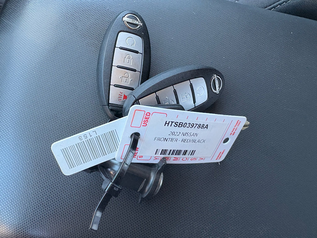 Used 2022 Nissan Frontier SV image 32