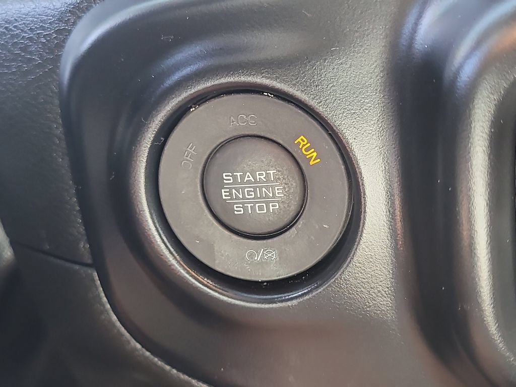 Certified 2022 Jeep Wrangler Unlimited Sahara w/ Cold Weather Group AWD/4WD image 27