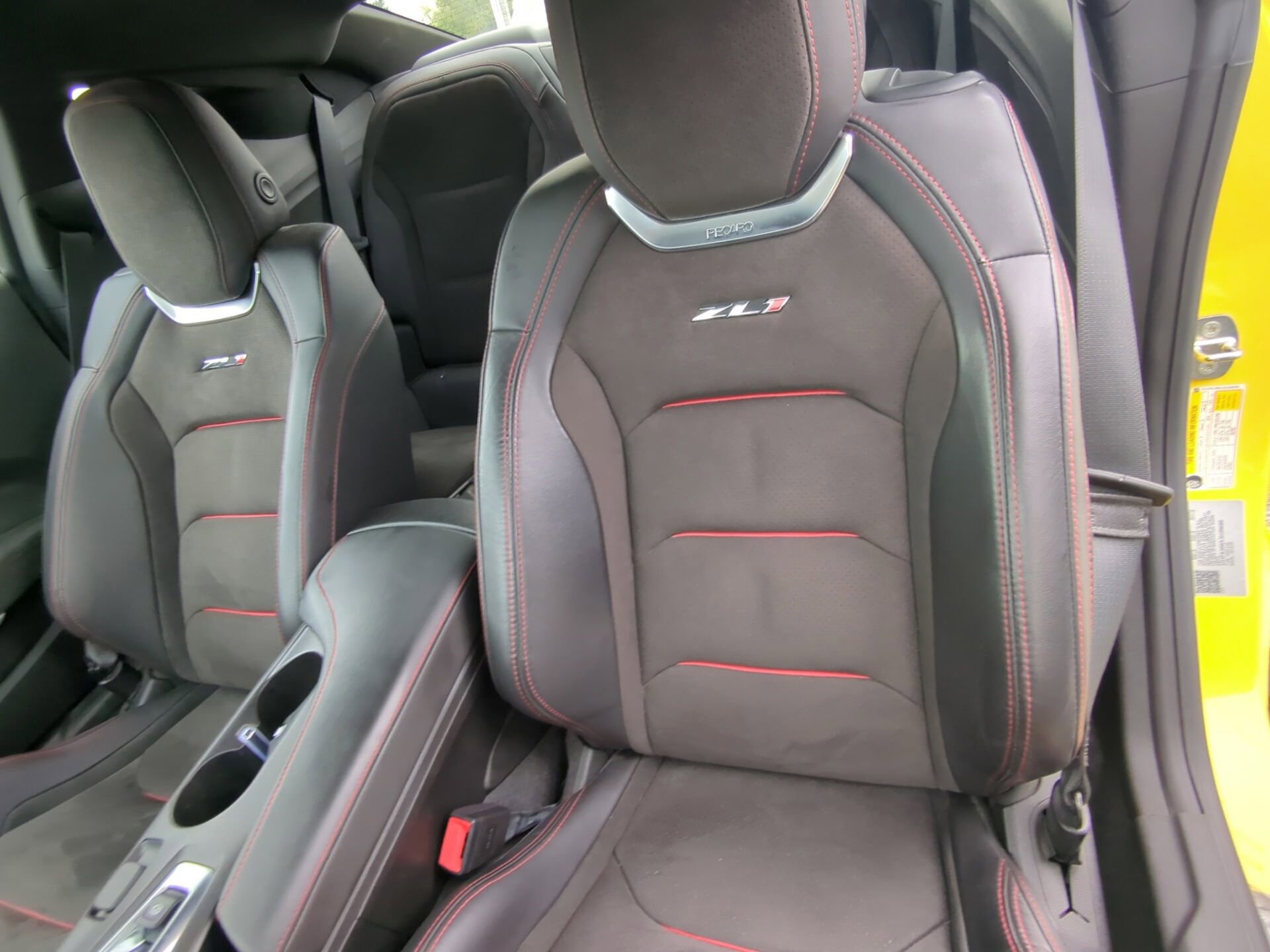 Used 2018 Chevrolet Camaro ZL1 RWD image 13