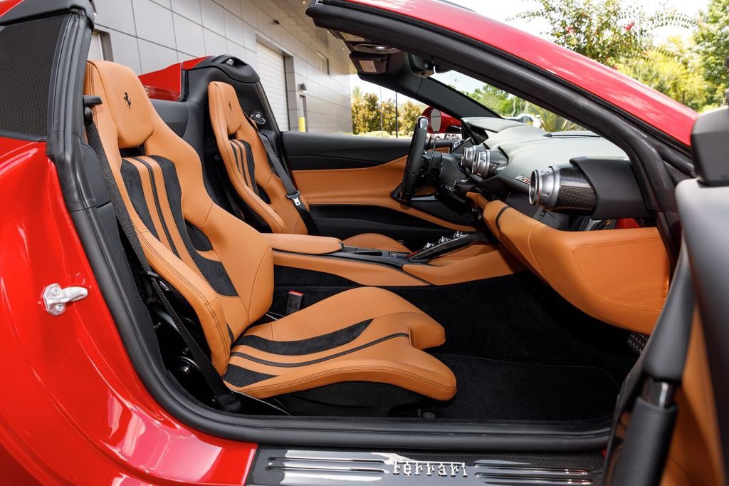 Used 2023 Ferrari 812 GTS RWD image 14