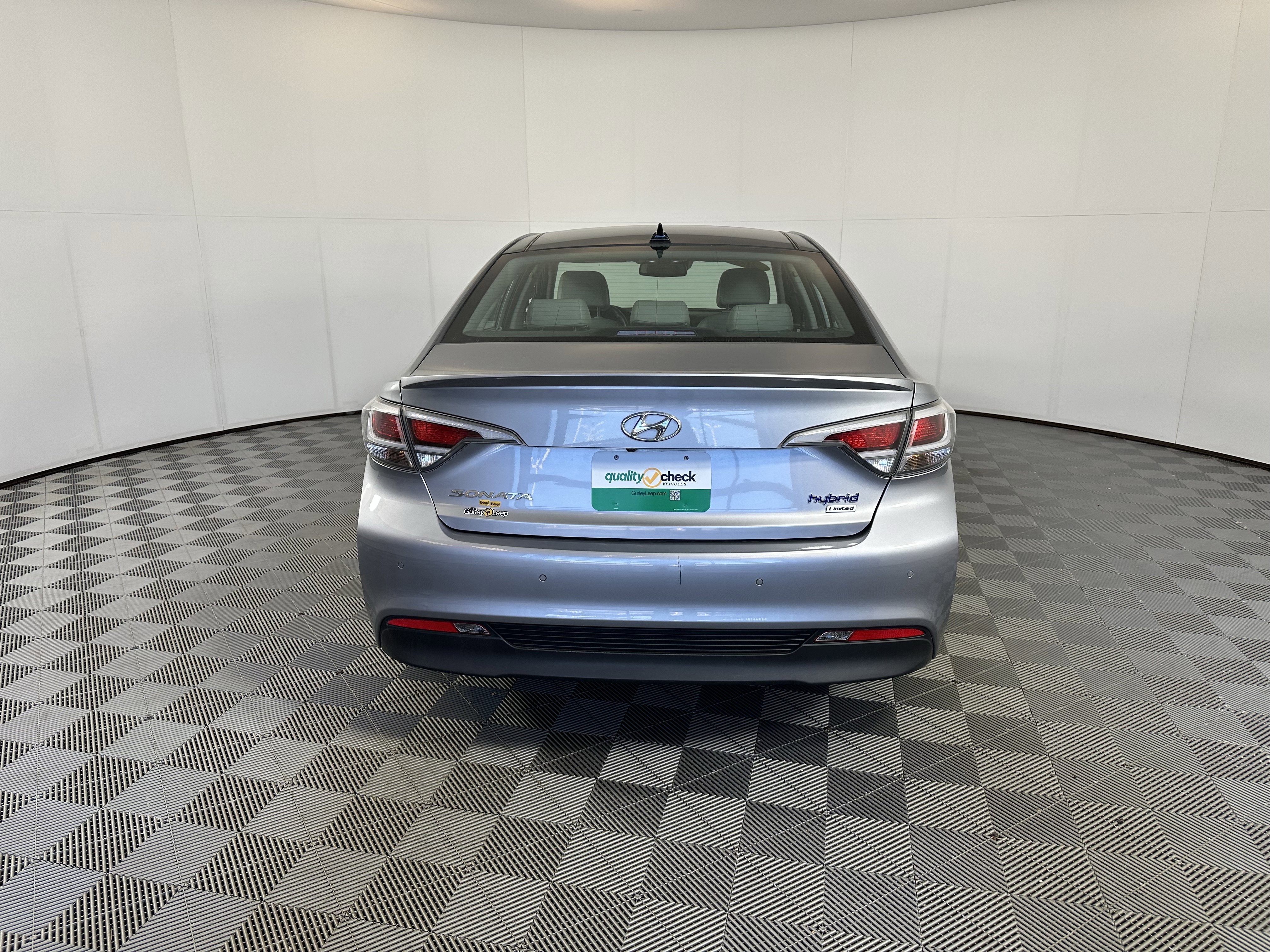 Used 2017 Hyundai Sonata Limited w/ Ultimate Package 02 image 9