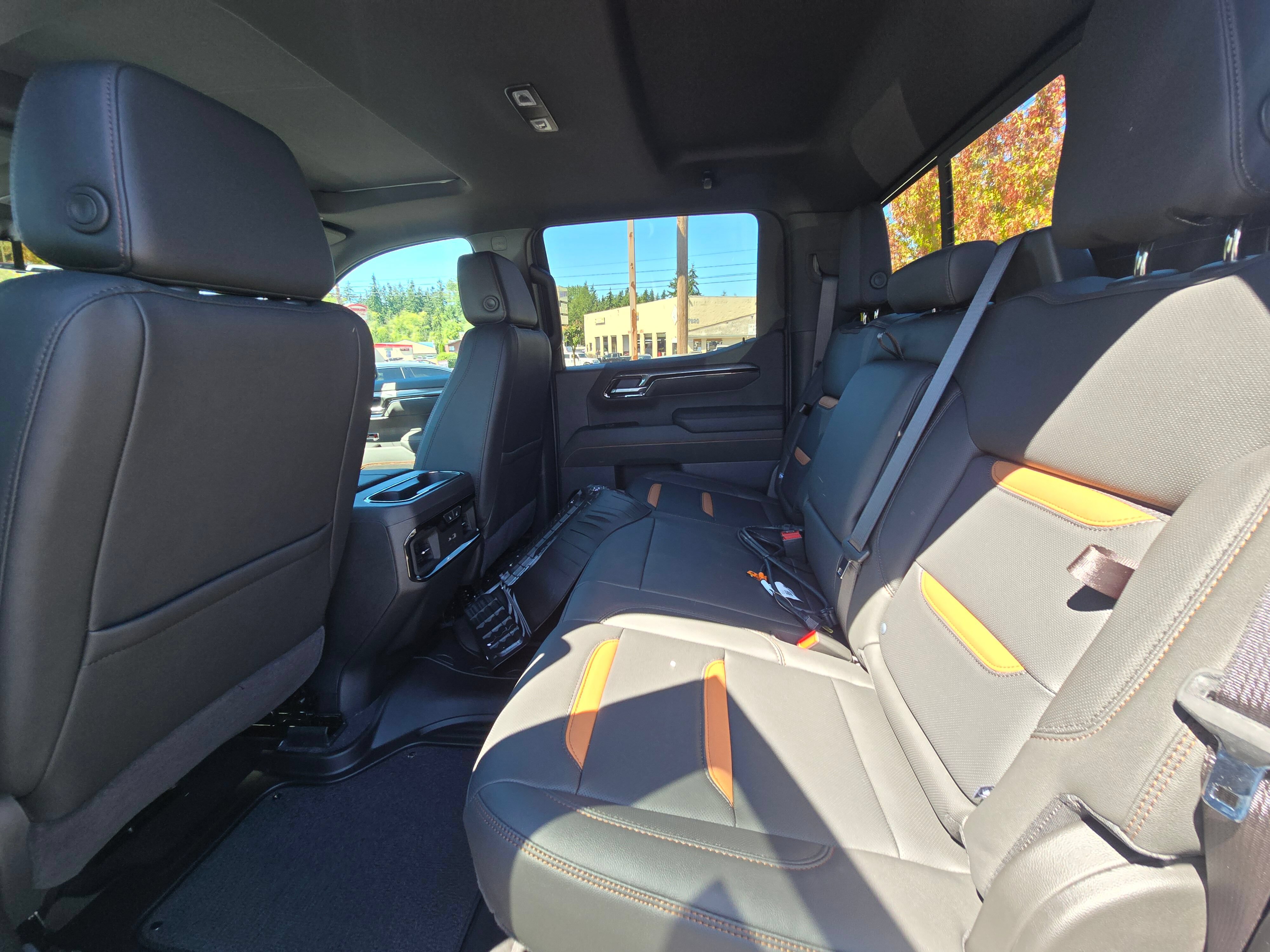 New 2026 GMC Sierra 1500 AT4 w/ AT4 Premium Package AWD/4WD image 11