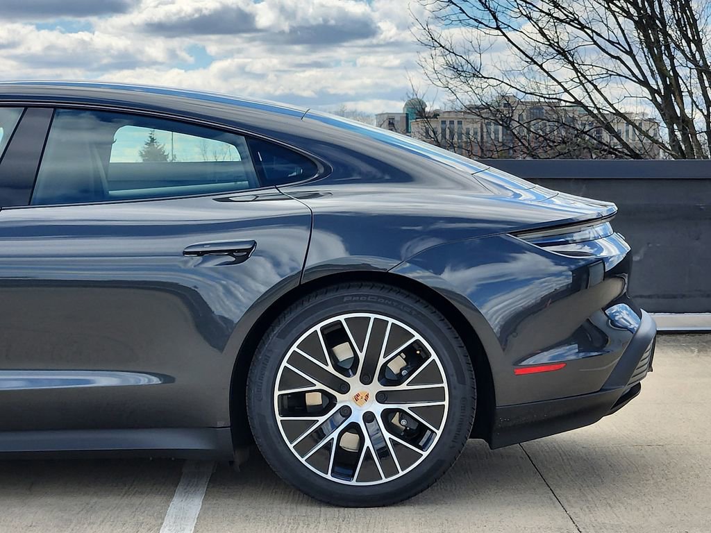 New 2026 Porsche Taycan image 7