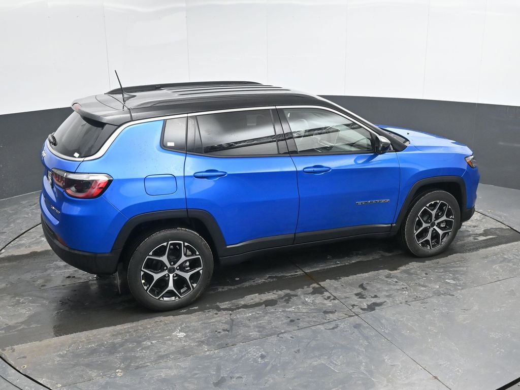 Used 2026 Jeep Compass Limited image 37