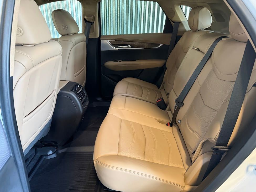 Used 2022 Cadillac XT5 Sportv w/ Platinum Package AWD/4WD image 16