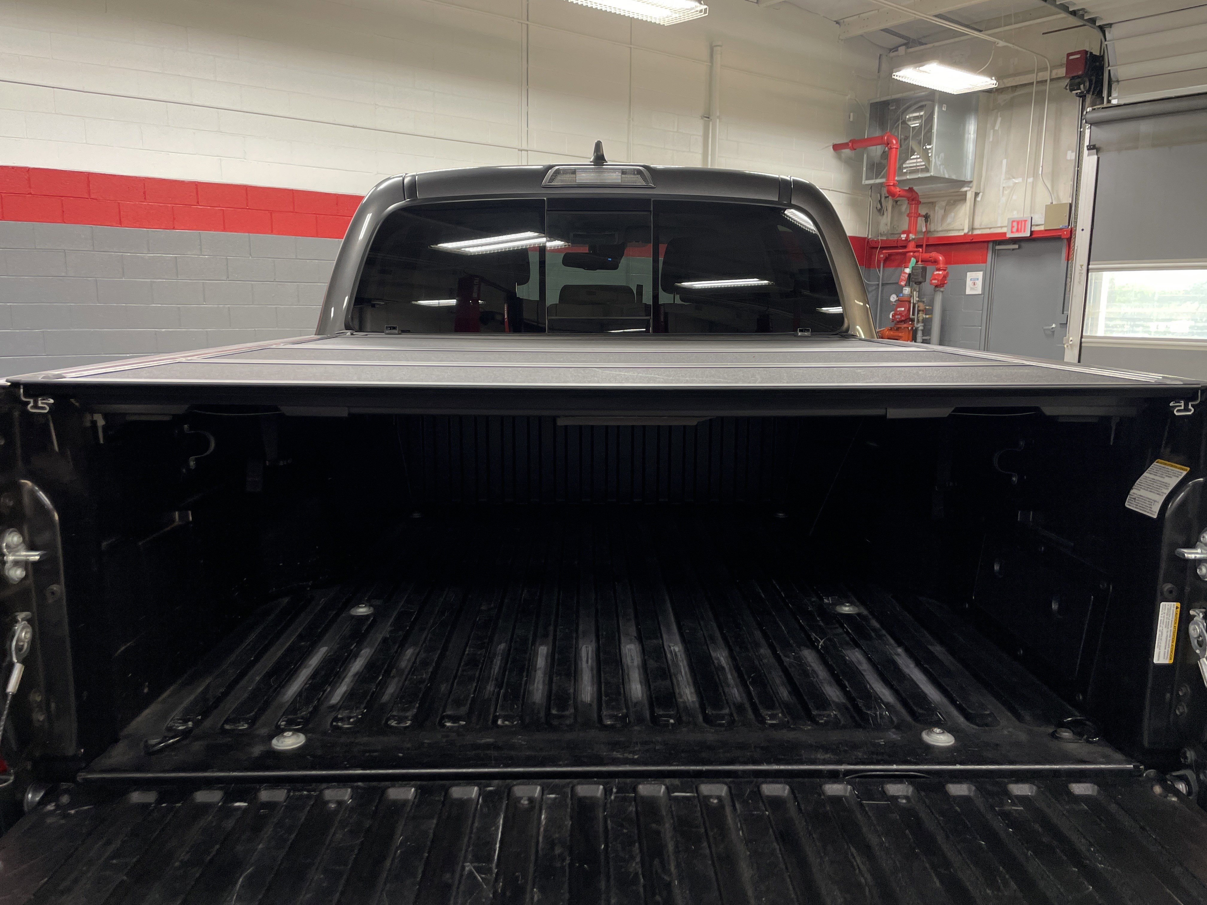 Certified 2022 Toyota Tacoma SR5 w/ Technology Package RWD image 33
